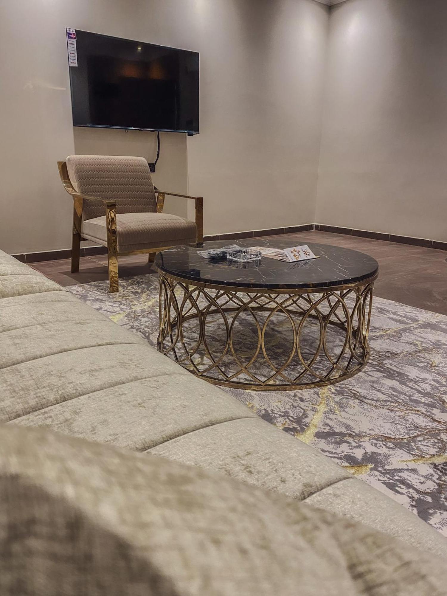 ריאד Comfort Inn Al Taawon - Family Only מראה חיצוני תמונה